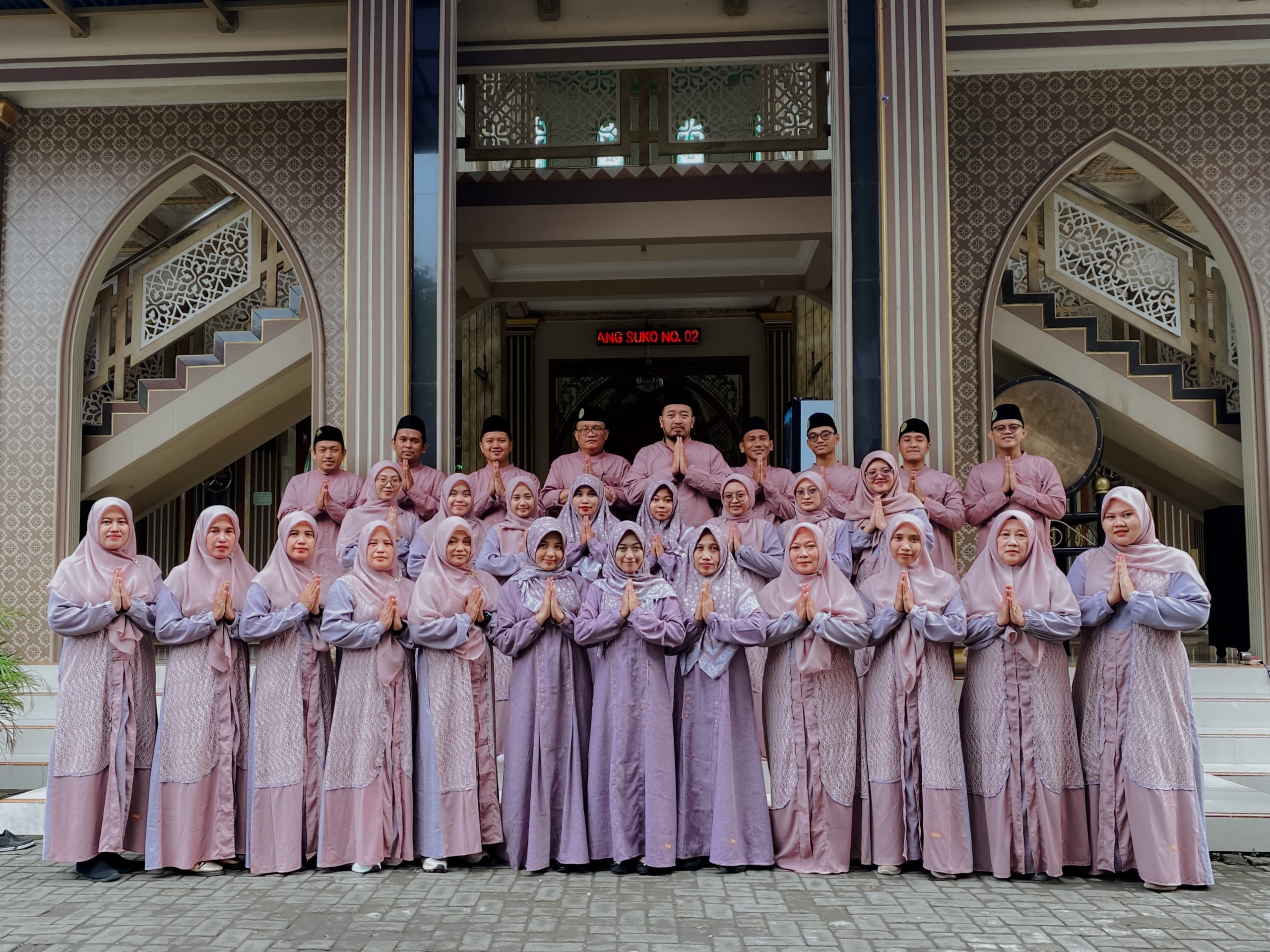 Foto Bersama Dewan Guru